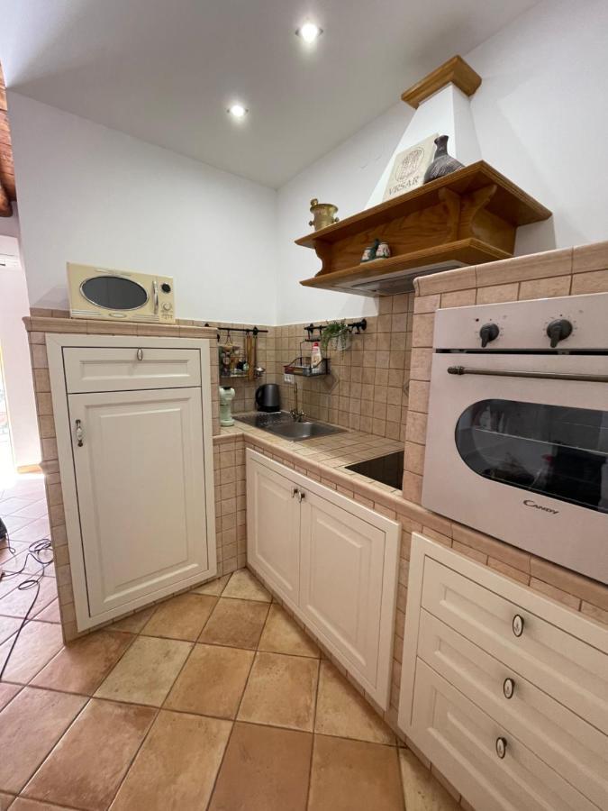 Studio Apartment Ana Vrsar Buitenkant foto
